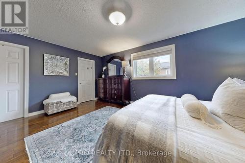 629 Avonwick Avenue, Mississauga, ON - Indoor Photo Showing Bedroom