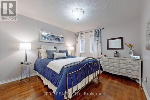 629 Avonwick Avenue, Mississauga, ON - Indoor Photo Showing Bedroom