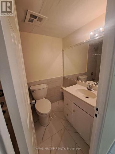 727 - 4645 Jane Street, Toronto, ON - Indoor Photo Showing Bathroom