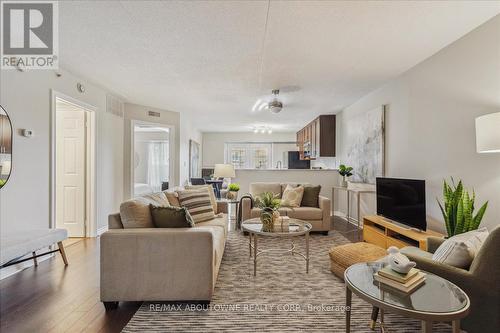 305 - 4005 Kilmer Drive, Burlington, ON - Indoor Photo Showing Living Room