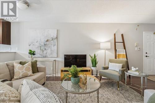 305 - 4005 Kilmer Drive, Burlington, ON - Indoor Photo Showing Living Room