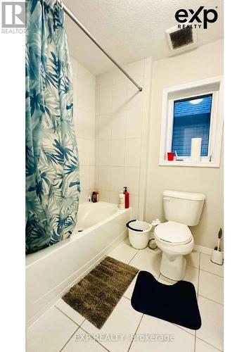 283 Buttonbush Street, Waterloo, ON - Indoor Photo Showing Bathroom