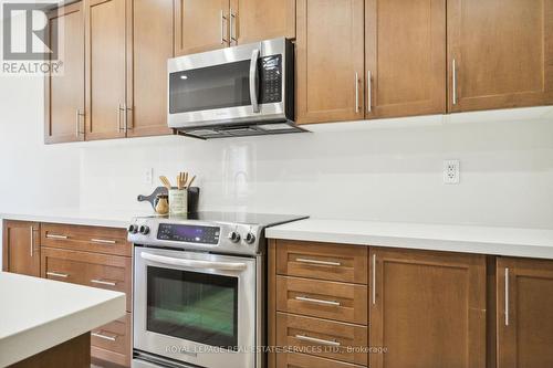 277 Landsborough Avenue, Milton, ON - Indoor Photo Showing Kitchen