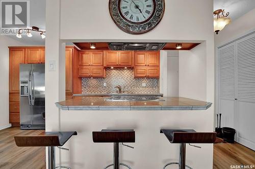 631 65 Westfield Drive, Regina, SK - Indoor Photo Showing Kitchen