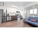 301 2551 Kingsway, Vancouver, BC  - Indoor Photo Showing Kitchen 