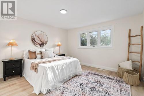 298 Waverly Street S, Oshawa (Vanier), ON - Indoor Photo Showing Bedroom