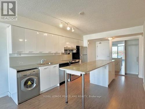 1008 - 29 Singer Court, Toronto, ON - Indoor