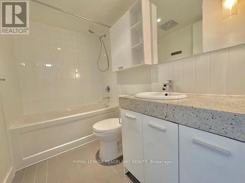 1008 - 29 Singer Court, Toronto, ON - Indoor Photo Showing Bathroom