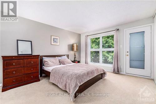 1672 Locksley Lane, Ottawa, ON - Indoor Photo Showing Bedroom