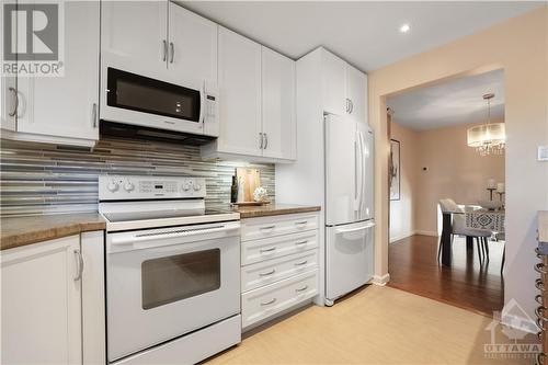 44 Almond Lane, Ottawa, ON - Indoor Photo Showing Kitchen