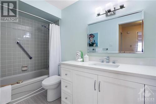 44 Almond Lane, Ottawa, ON - Indoor Photo Showing Bathroom