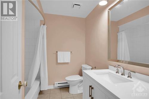 61 Briston Private, Ottawa, ON - Indoor Photo Showing Bathroom