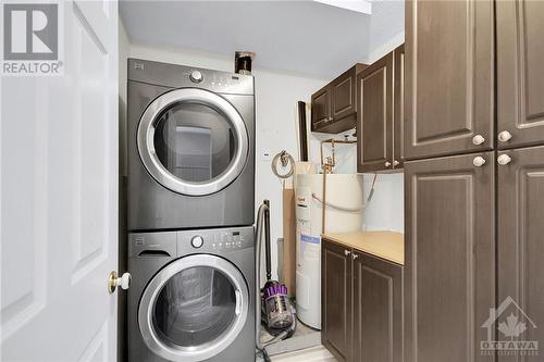 61 Briston Private, Ottawa, ON - Indoor Photo Showing Laundry Room