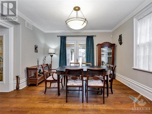 37 Charles Street, Ottawa, ON - Indoor Photo Showing Dining Room