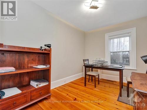 37 Charles Street, Ottawa, ON - Indoor Photo Showing Office