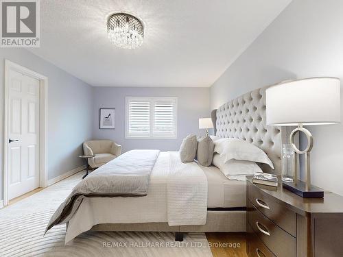 21 Taro Court, Richmond Hill, ON - Indoor Photo Showing Bedroom