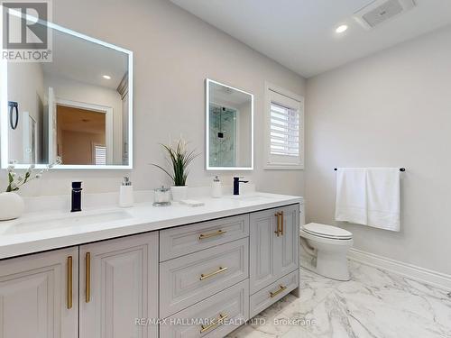 21 Taro Court, Richmond Hill, ON - Indoor Photo Showing Bathroom