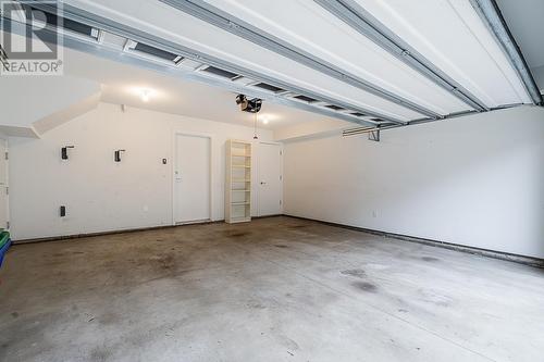 44 24076 112 Avenue, Maple Ridge, BC - Indoor Photo Showing Garage