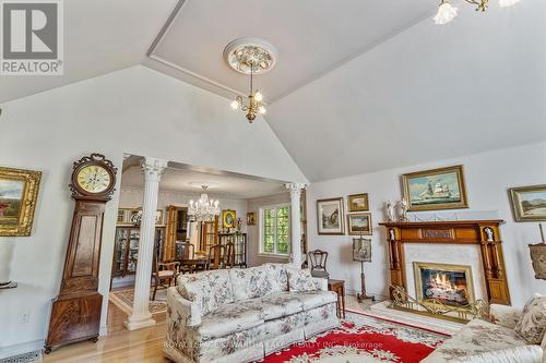 4 Sturgeon Glen Road, Kawartha Lakes (Fenelon Falls), ON - Indoor Photo Showing Living Room With Fireplace