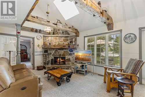 4 Sturgeon Glen Road, Kawartha Lakes (Fenelon Falls), ON - Indoor With Fireplace