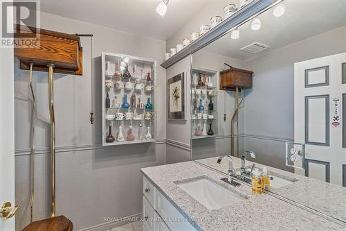 4 Sturgeon Glen Road, Kawartha Lakes (Fenelon Falls), ON - Indoor Photo Showing Bathroom