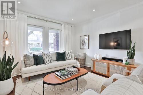 21 Lemay Road, Toronto, ON - Indoor Photo Showing Living Room