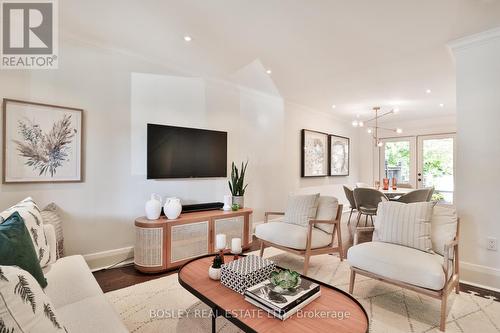 21 Lemay Road, Toronto, ON - Indoor Photo Showing Living Room