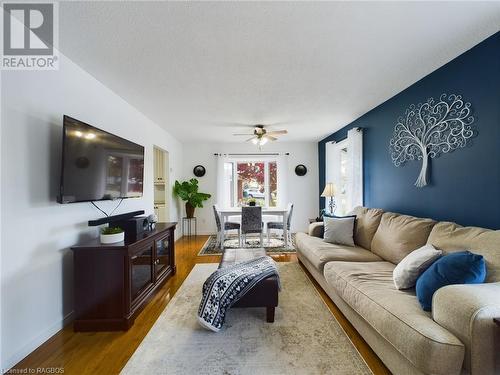 495 Ridge Street, Port Elgin, ON - Indoor Photo Showing Living Room