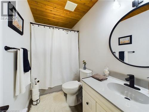 495 Ridge Street, Port Elgin, ON - Indoor Photo Showing Bathroom