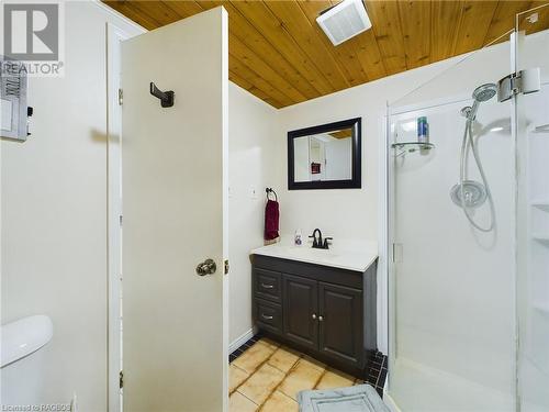 495 Ridge Street, Port Elgin, ON - Indoor Photo Showing Bathroom