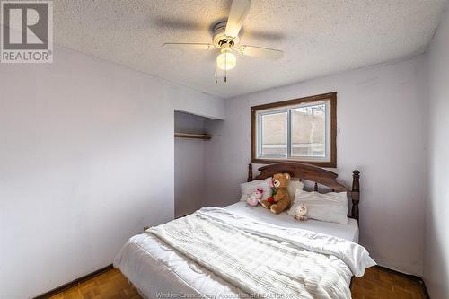 5460 Queen Elizabeth, Windsor, ON - Indoor Photo Showing Bedroom