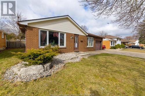 5460 Queen Elizabeth, Windsor, ON - Outdoor