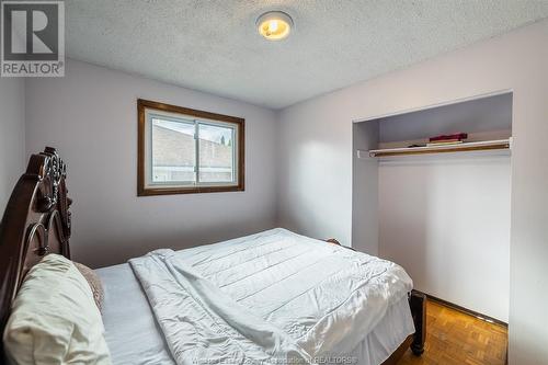 5460 Queen Elizabeth, Windsor, ON - Indoor Photo Showing Bedroom