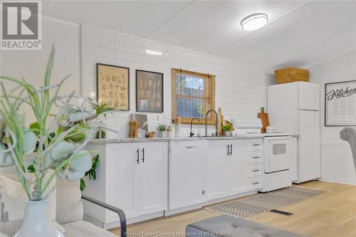 62 Wilder, Lakeshore, ON - Indoor Photo Showing Bathroom