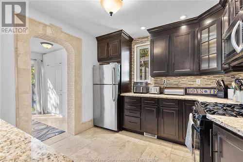 1225 Chilver, Windsor, ON - Indoor Photo Showing Kitchen