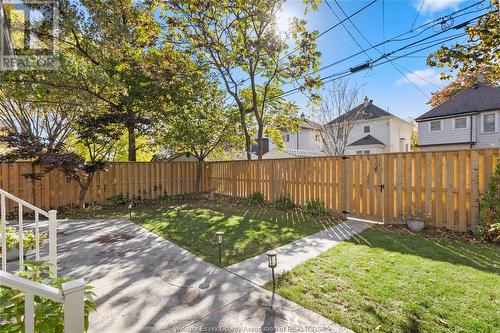 1225 Chilver, Windsor, ON - Outdoor