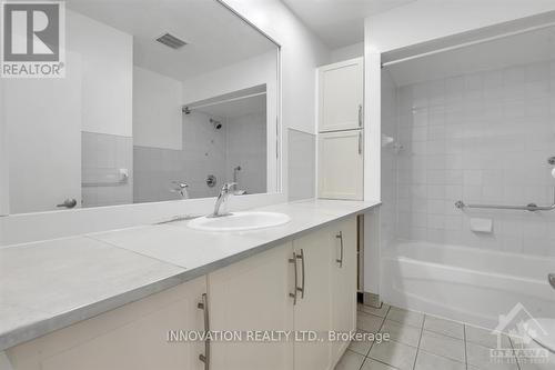 40 - 2111 Montreal Road, Ottawa, ON - Indoor Photo Showing Bathroom