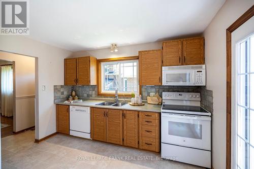 13 Country Lane, Brock (Cannington), ON - Indoor Photo Showing Kitchen With Double Sink