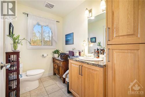 896 Flat Rapids Road, Arnprior, ON - Indoor Photo Showing Bathroom