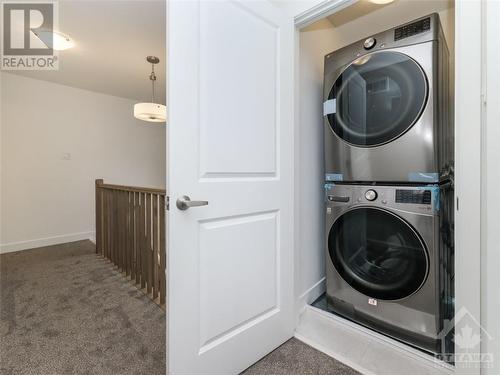 820 Anciano Crescent, Stittsville, ON - Indoor Photo Showing Laundry Room