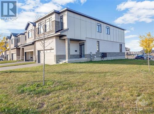 330 Monticello Avenue, Stittsville, ON - Outdoor