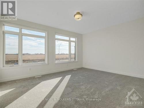 330 Monticello Avenue, Ottawa, ON - Indoor Photo Showing Other Room