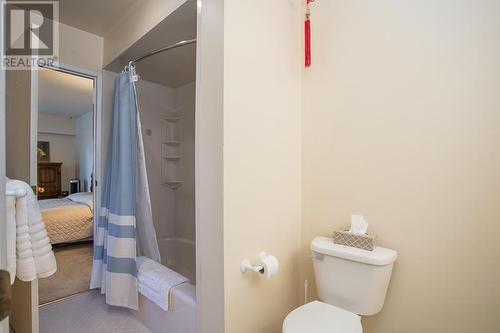 308 6660 Buswell Street, Richmond, BC - Indoor Photo Showing Bathroom