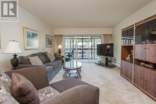 308 6660 Buswell Street, Richmond, BC - Indoor Photo Showing Living Room