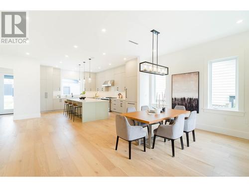 437 Elmer Street, New Westminster, BC - Indoor Photo Showing Dining Room