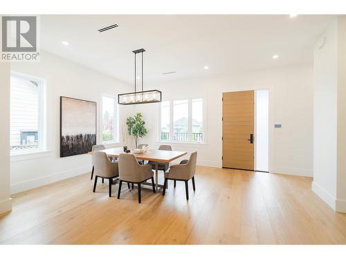 437 Elmer Street, New Westminster, BC - Indoor Photo Showing Dining Room