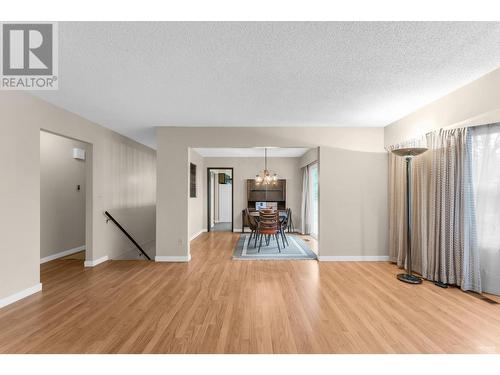 3664 Lynndale Crescent, Burnaby, BC - Indoor