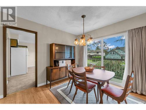 3664 Lynndale Crescent, Burnaby, BC - Indoor Photo Showing Dining Room