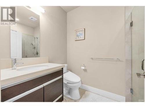 4742 Caulfeild Drive, West Vancouver, BC - Indoor Photo Showing Bathroom