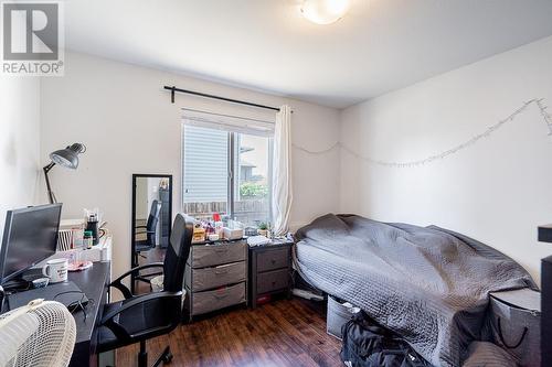 729 Henderson Avenue, Coquitlam, BC - Indoor Photo Showing Bedroom